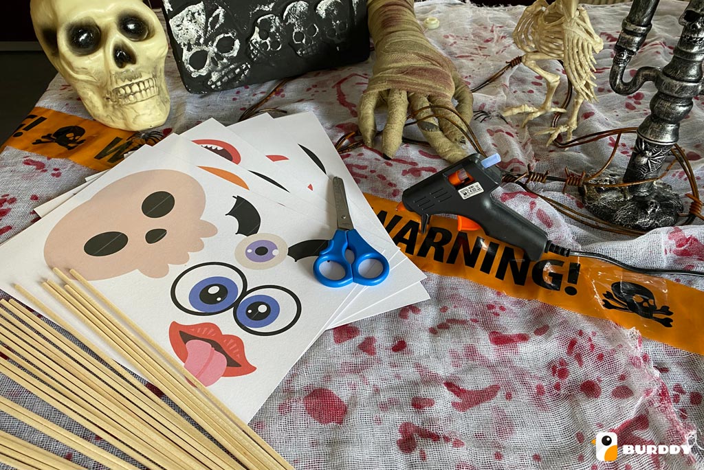 Votre kit d'accessoires photobooth Halloween à fabriquer soi-même avec BURDDY