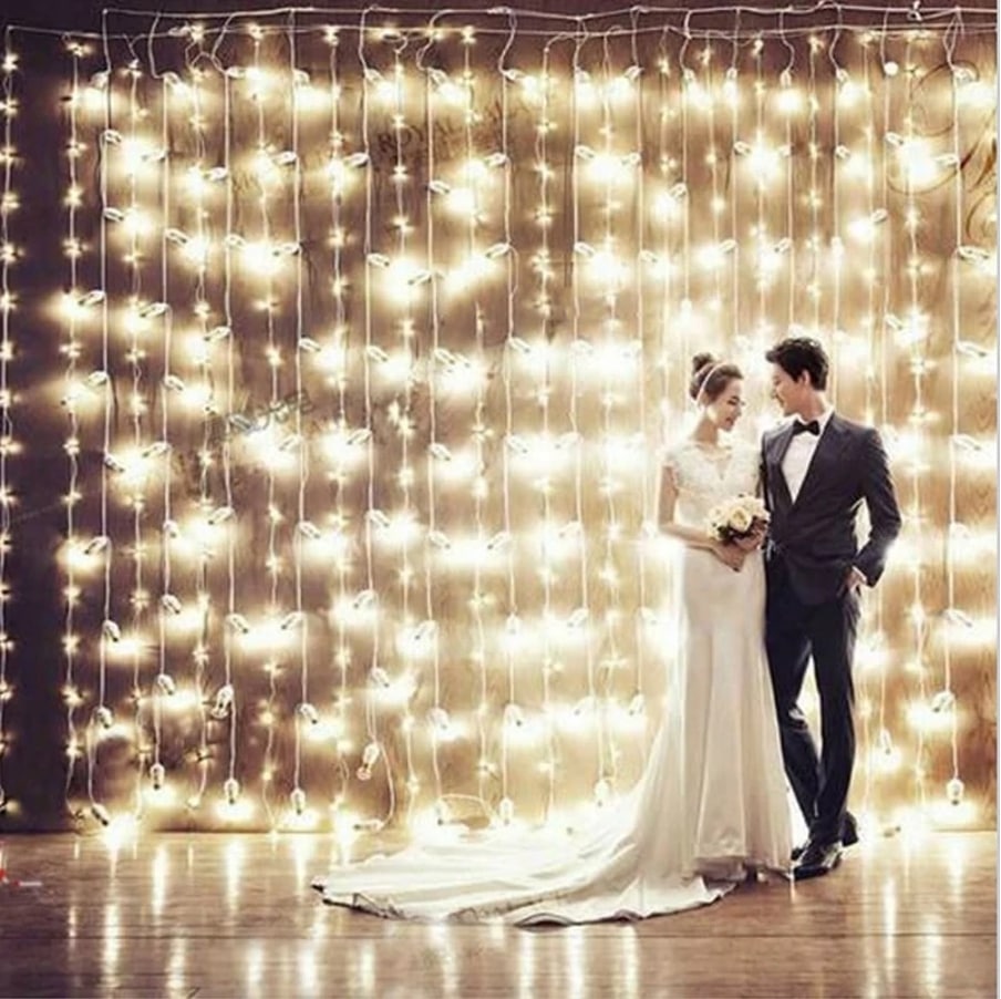 Des guirlandes de lumières sublimeront vos photos de mariage